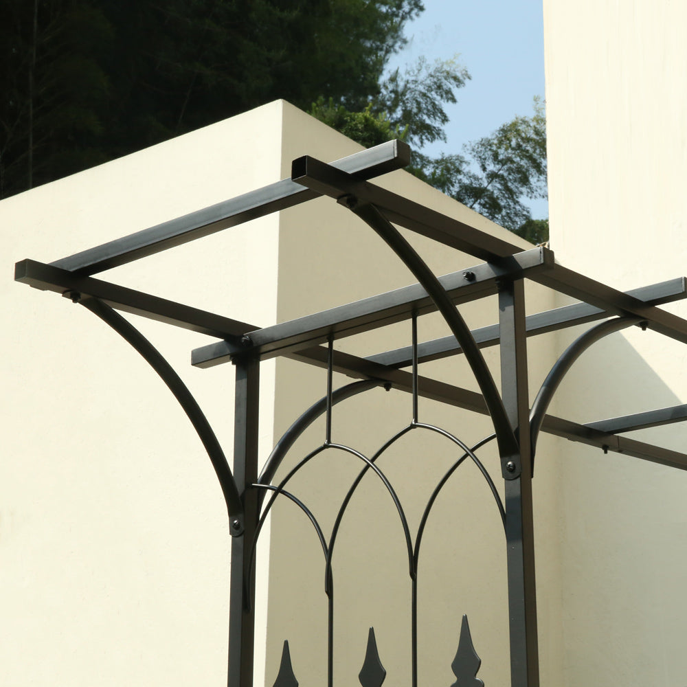 metal trellis metal detail